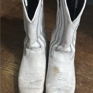 White Western Cowboy Boots